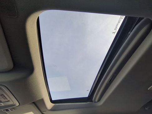 Used 2022 GMC Sierra 2500 Denali w/ Denali Ultimate Package image 22