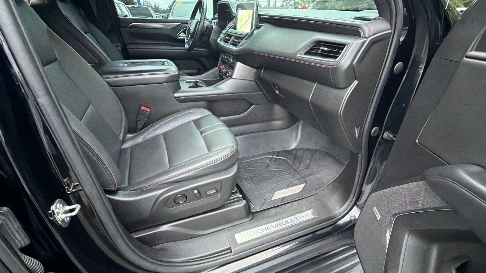 Used 2022 Chevrolet Tahoe RST w/ Luxury Package AWD/4WD image 20