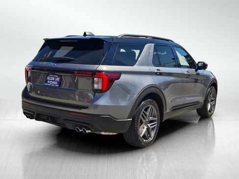 Used 2025 Ford Explorer ST AWD/4WD image 4