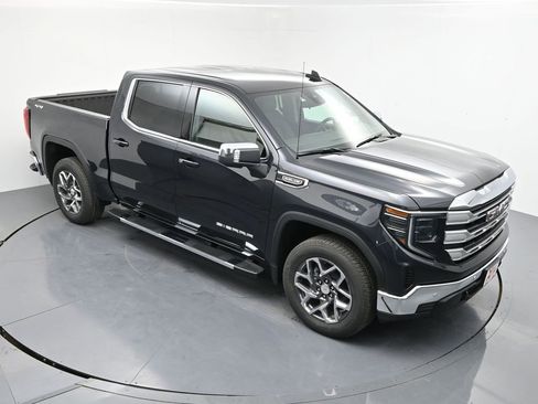New 2026 GMC Sierra 1500 SLE w/ Preferred Package image 31