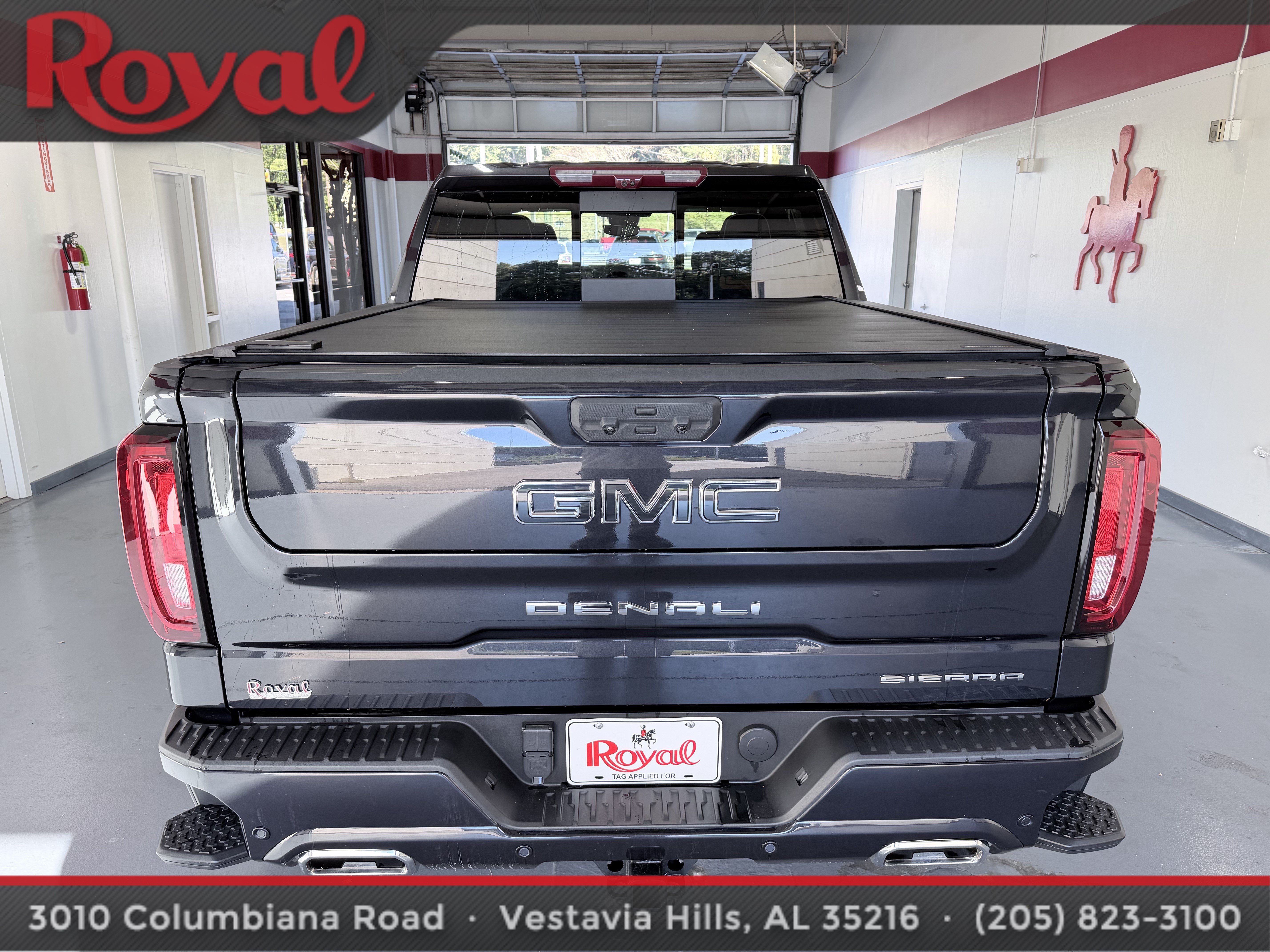 Used 2024 GMC Sierra 1500 Denali Ultimate AWD/4WD image 5