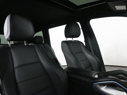 Certified 2022 Mercedes-Benz GLS 450 4MATIC image 21
