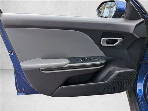 Used 2025 Kia K4 FWD image 19