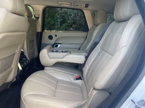 Used 2017 Land Rover Range Rover Sport HSE AWD/4WD image 6