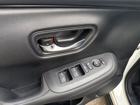 New 2026 Honda HR-V LX image 19