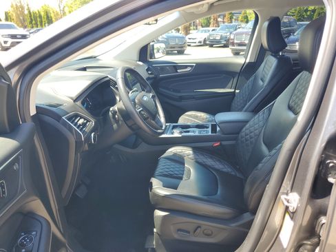 Used 2023 Ford Edge Titanium AWD/4WD image 12