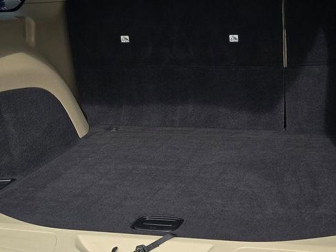 Used 2020 Jeep Grand Cherokee Limited w/ Luxury Group II image 8