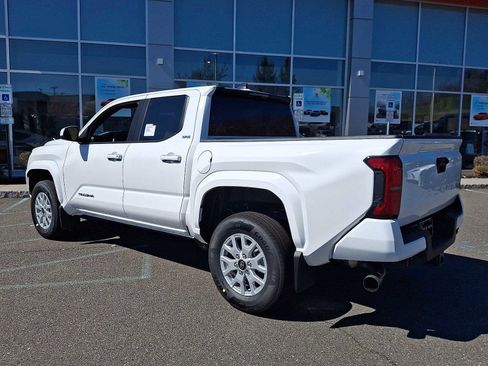 New 2026 Toyota Tacoma SR5 image 20