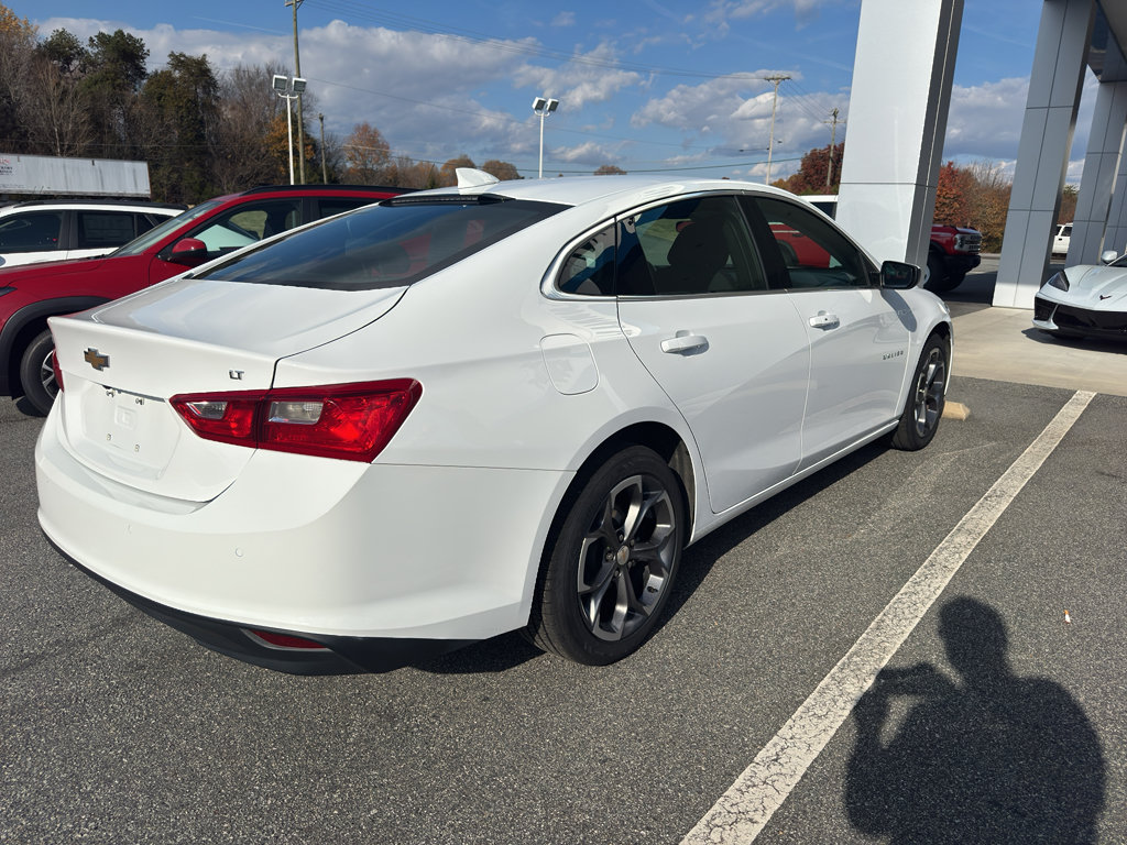 Used 2024 Chevrolet Malibu LT FWD image 4