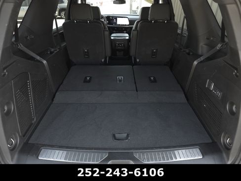 Used 2025 Chevrolet Tahoe Premier image 41