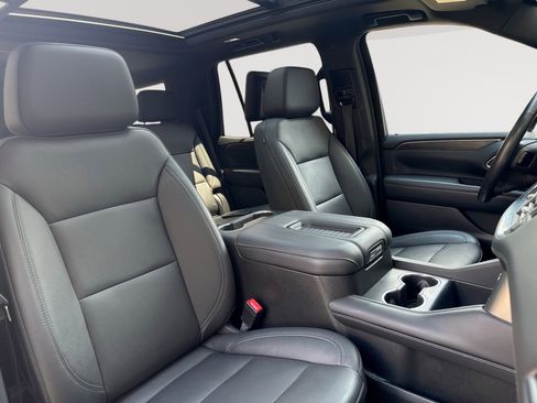 Used 2022 Chevrolet Tahoe LT w/ LT Signature Package AWD/4WD image 19