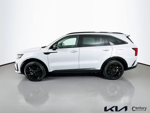 Certified 2023 Kia Sorento SX FWD image 8
