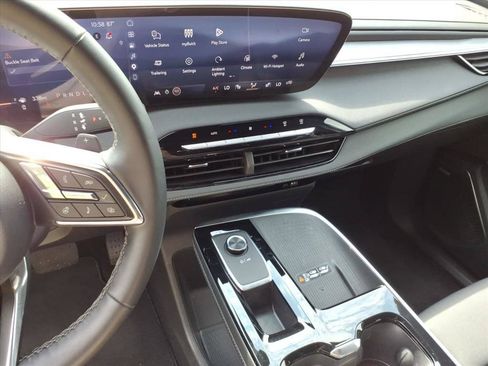 Used 2026 Buick Enclave Preferred FWD image 34