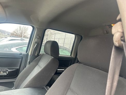 Used 2007 Mitsubishi Raider LS image 16