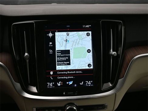 Used 2022 Volvo S60 B5 Momentum w/ Premium Package image 14