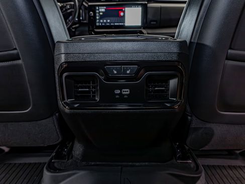 Used 2025 GMC Sierra 2500 AT4X AWD/4WD image 28