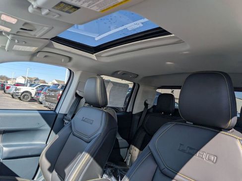 New 2026 Ford Maverick Lobo image 5