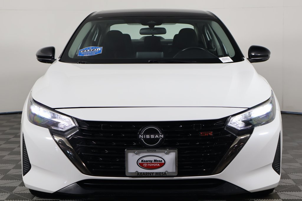 Used 2025 Nissan Sentra SR FWD image 2