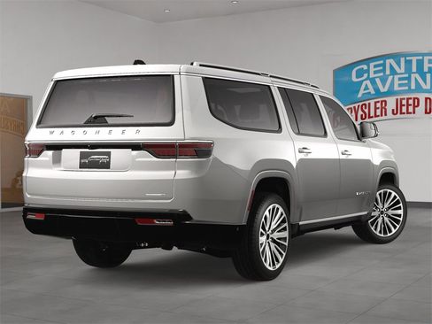 New 2025 Jeep Wagoneer L Series II image 5