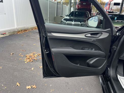Used 2023 Alfa Romeo Stelvio Veloce image 16