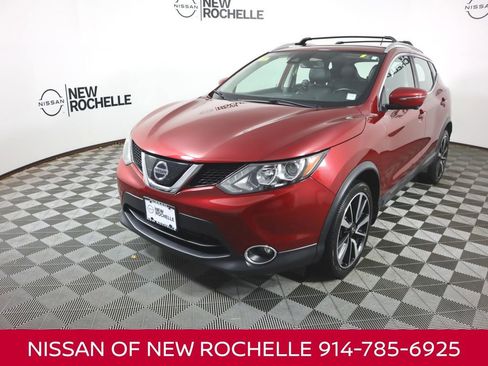 Used 2019 Nissan Rogue Sport SL image 1