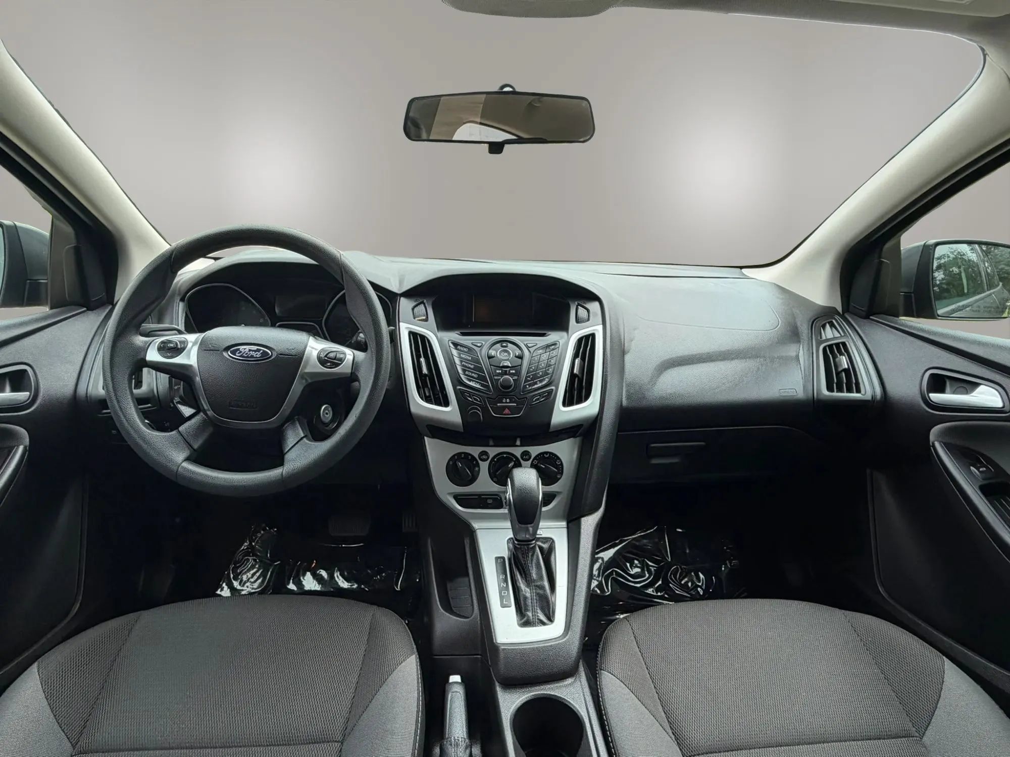Used 2014 Ford Focus SE FWD image 10