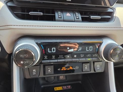 Used 2023 Toyota RAV4 XLE Premium AWD/4WD image 19