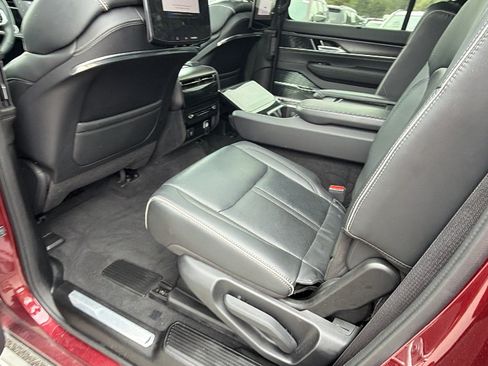Certified 2025 Jeep Grand Wagoneer Series II Obsidian w/ Quick Order Packagew 28T AWD/4WD image 25