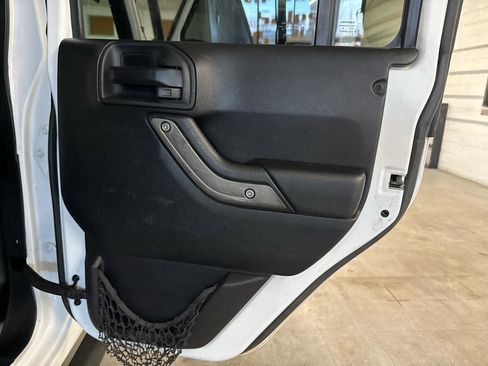 Used 2017 Jeep Wrangler Unlimited Sport w/ Quick Order Package 24S AWD/4WD image 42