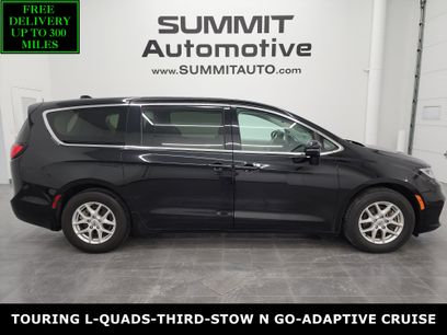 Used 2024 Chrysler Pacifica Touring-L