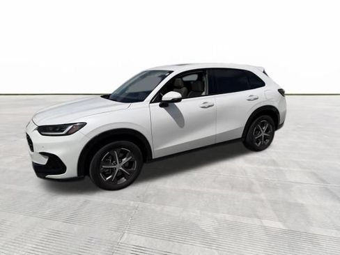 Used 2024 Honda HR-V EX-L image 2