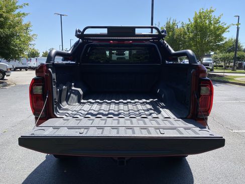 Used 2025 GMC Canyon AT4 w/ AT4X Package AWD/4WD image 11