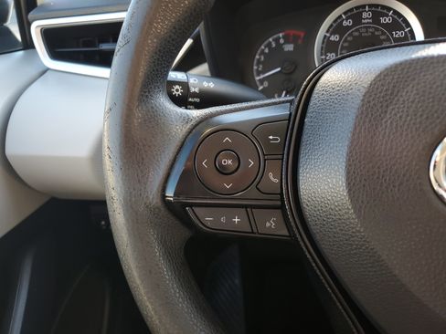 Used 2021 Toyota Corolla LE image 20