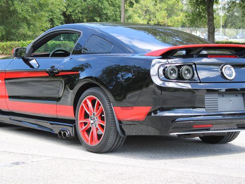 Used 2013 Ford Mustang GT Premium w/ Brembo Brake Pkg RWD image 12