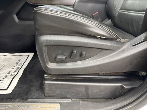 Used 2019 GMC Sierra 3500 Denali w/ Duramax Plus Package image 35