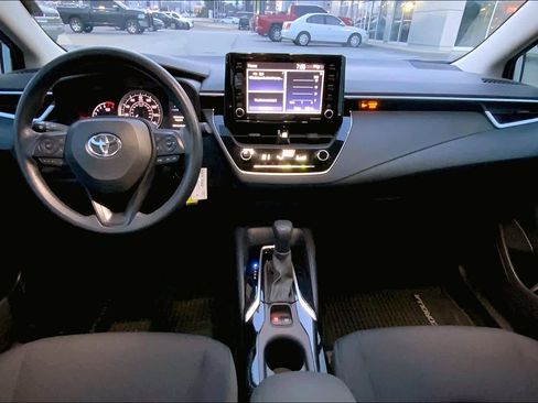 Used 2022 Toyota Corolla LE image 15