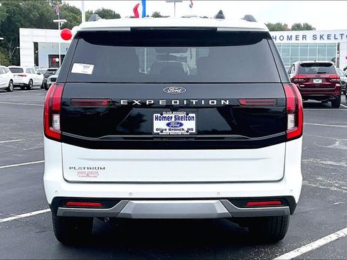 New 2025 Ford Expedition Platinum w/ Platinum Ultimate Package image 4