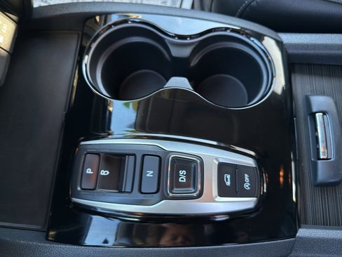 Used 2020 Honda Pilot Touring image 18