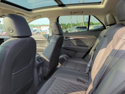 Used 2023 Buick Envision Avenir AWD/4WD image 25