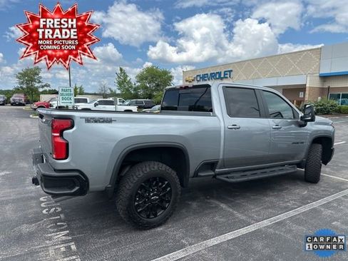 Used 2025 Chevrolet Silverado 2500 LT w/ Trail Boss Package AWD/4WD image 4