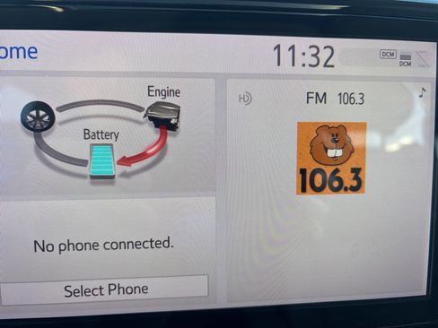 Used 2023 Toyota Sienna XLE image 24