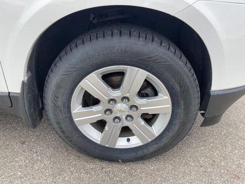 Used 2012 Chevrolet Traverse LT image 19