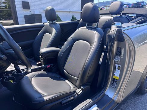 Used 2016 MINI Cooper Convertible FWD image 16