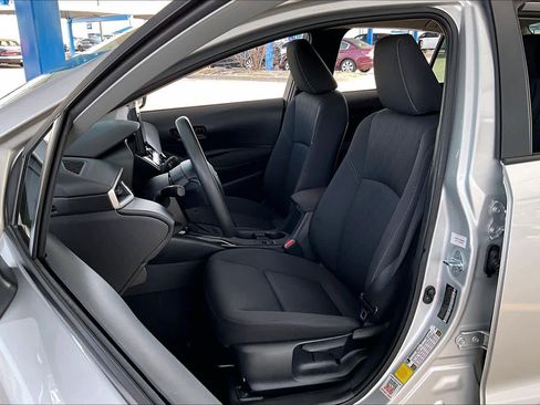 Used 2025 Toyota Corolla LE image 8