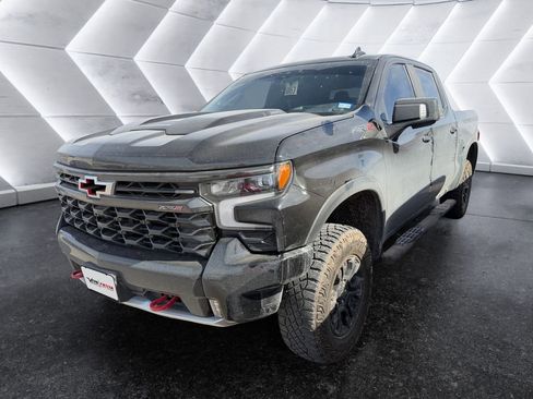 Used 2024 Chevrolet Silverado 1500 ZR2 w/ Technology Package image 3