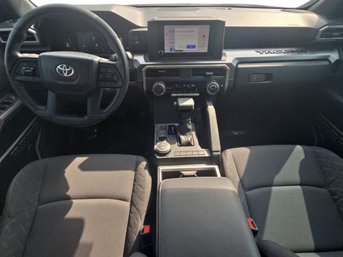 Used 2025 Toyota Tacoma SR5 image 9