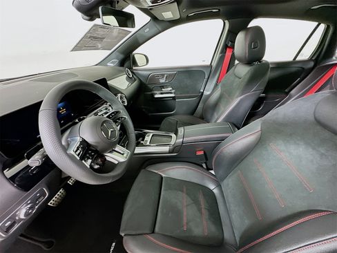 New 2026 Mercedes-Benz GLA 35 AMG 4MATIC image 23