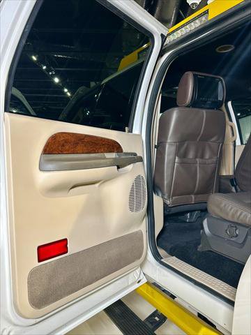 Used 2002 Ford Excursion Limited RWD image 43
