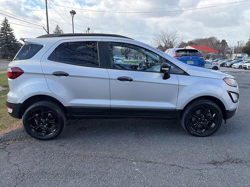 Used 2022 Ford EcoSport SES image 8