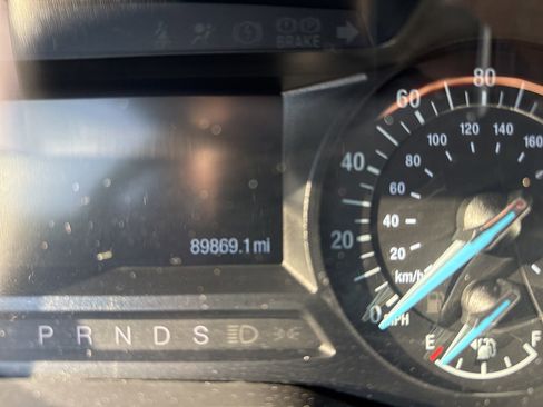 Used 2016 Ford Fusion SE w/ Equipment Group 201A image 9